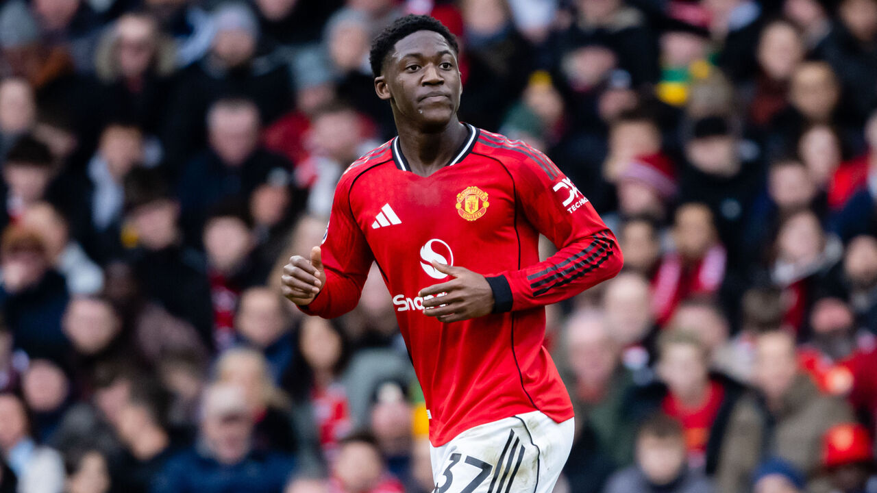 Carrick Backs Mainoo to Become Key Player at Manchester United