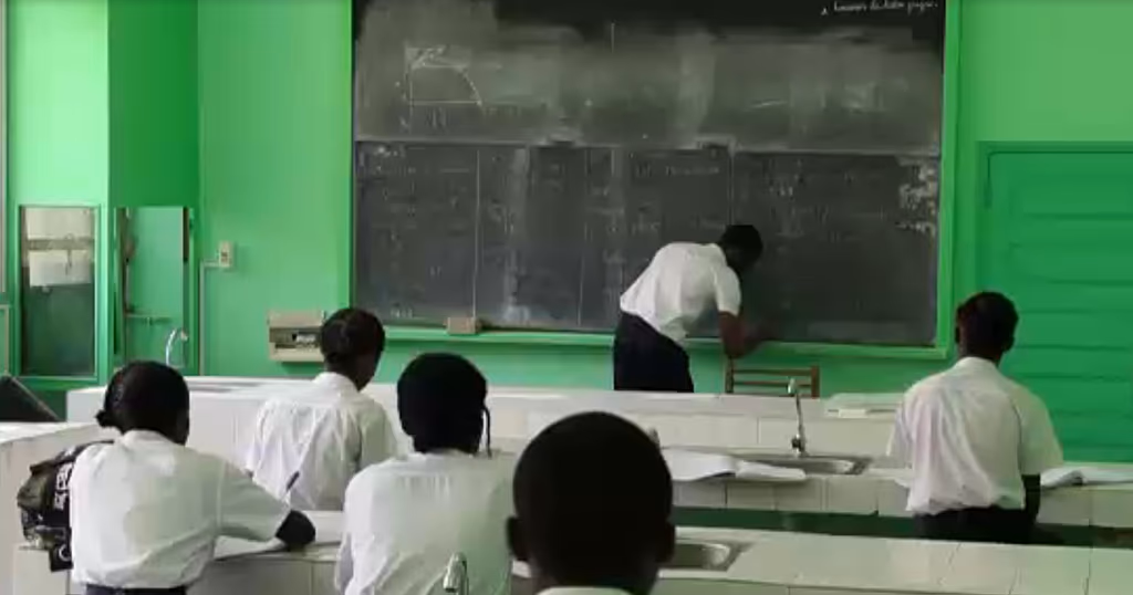 Gabon Teachers’ Strike Enters Sixth Week, Paralyzing Schools
