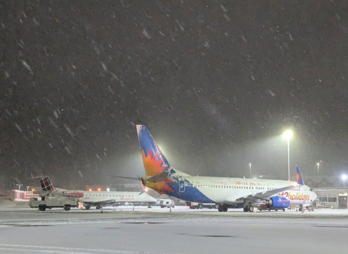 mass flight cancellations