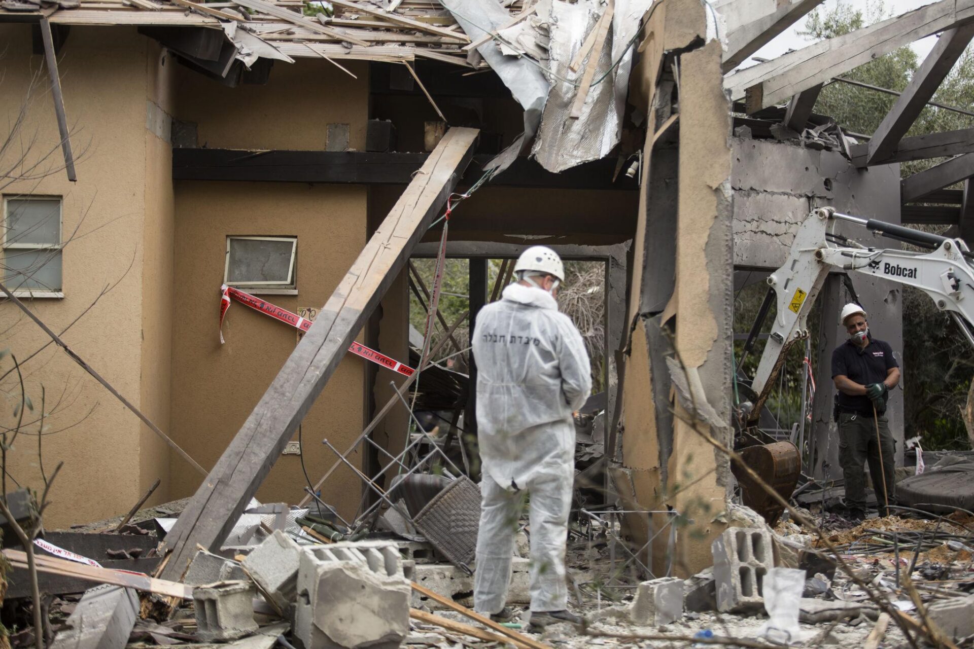 Missile Strike Near Jerusalem Injures Civilians, Raises Air Defence Concerns
