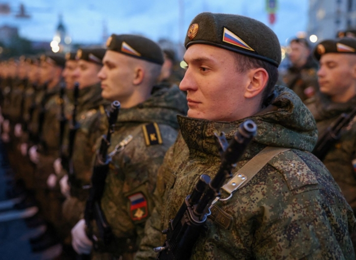 Amid Ukraine’s daring assaults, Russia scales back Victory Day celebrations