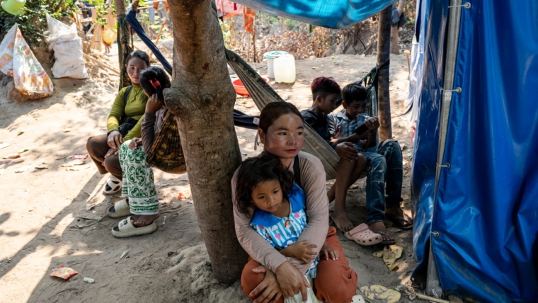 Cambodians struggle with displaced lives amid tense ceasefire with Thailand