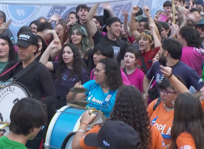 Argentines protest against Milei’s defunding of public universities