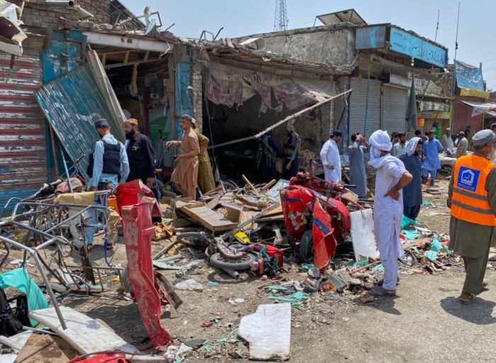 At least nine people killed in explosion at Pakistan market