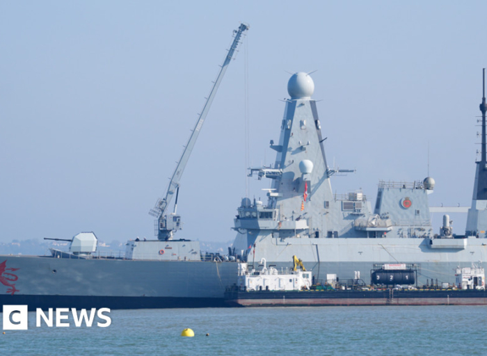 HMS Dragon heads to Middle East for potential Strait of Hormuz mission