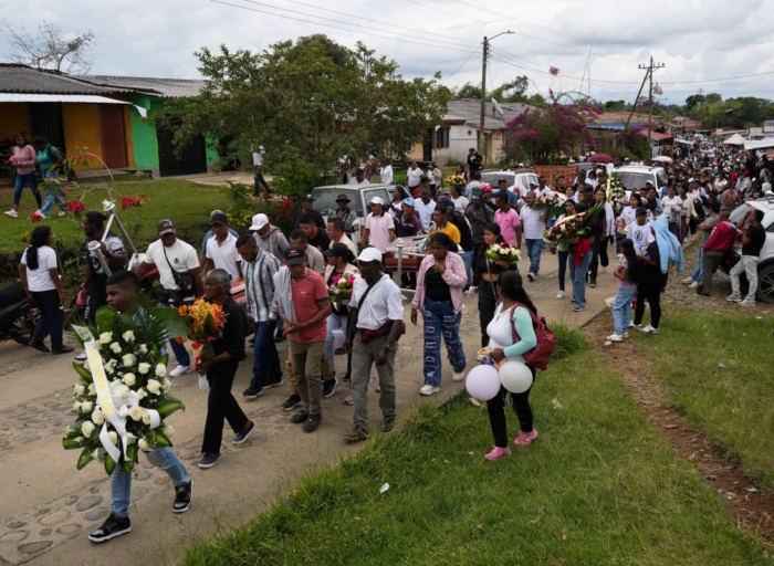 Red Cross says people displaced by conflict in Colombia doubled last year