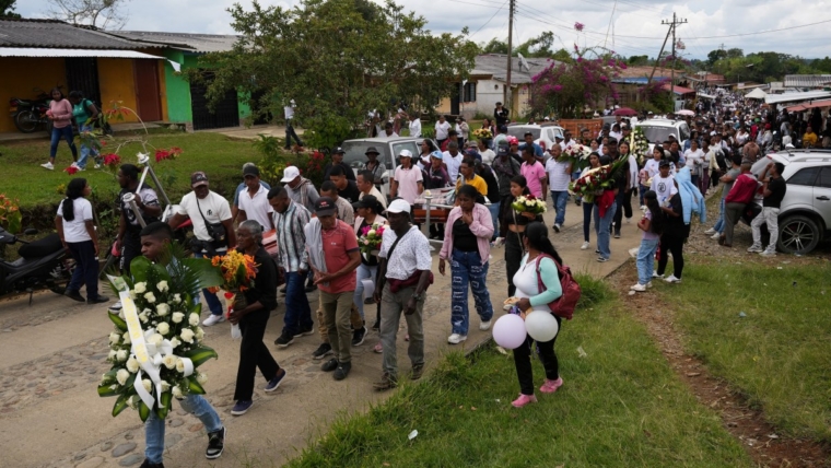 Red Cross says people displaced by conflict in Colombia doubled last year
