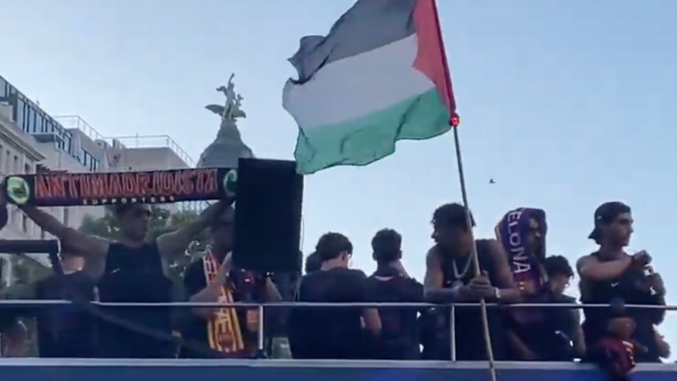Lamine Yamal waves Palestine flag as Barcelona celebrate La Liga win